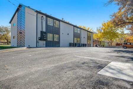 Near Downtown Stylish 2Br With Amazing Patio - 6 Βίλα Moab Εξωτερικό φωτογραφία
