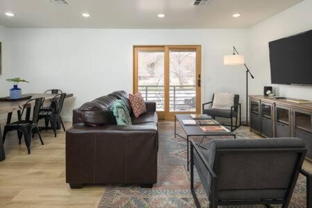 Near Downtown Stylish 2Br With Amazing Patio - 6 Βίλα Moab Εξωτερικό φωτογραφία
