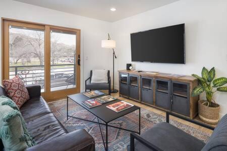 Near Downtown Stylish 2Br With Amazing Patio - 6 Βίλα Moab Εξωτερικό φωτογραφία